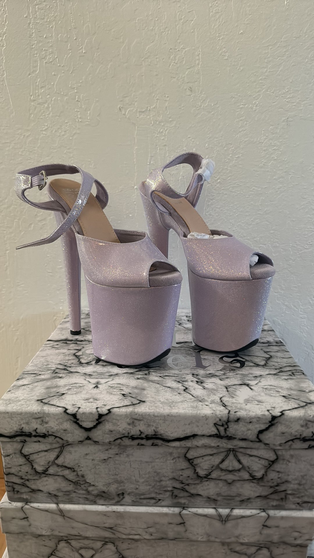 Queen’s Closet - Hella Heels Glitterati Lilac Lover Stilettos 8”, Size 7