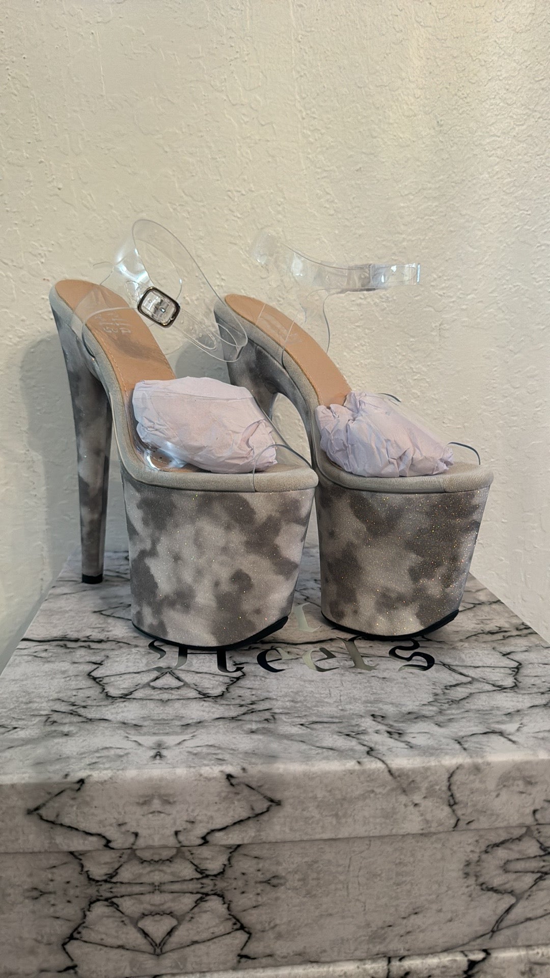 Queen’s Closet - Hella Heels Fairy Clouds 8” Stilettos